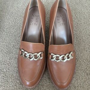Naturalizer Tan Loafers with Silver Chain